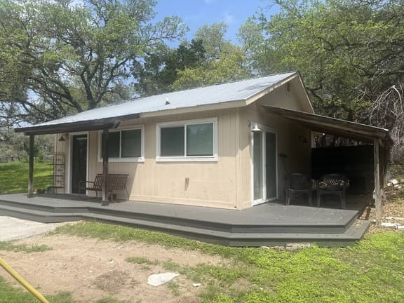Peaceful Austin Hill Country Casita